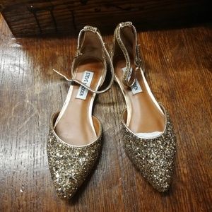 Steve Madden Flats Gold Glitter Size 5